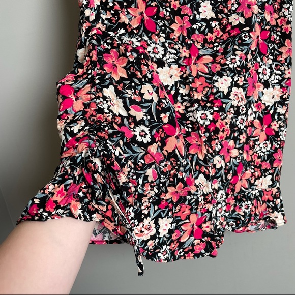 Dynamite floral skirt - Picture 3 of 10